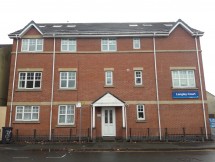 2 Bed Property to Rent in Broad Street, Oldbury